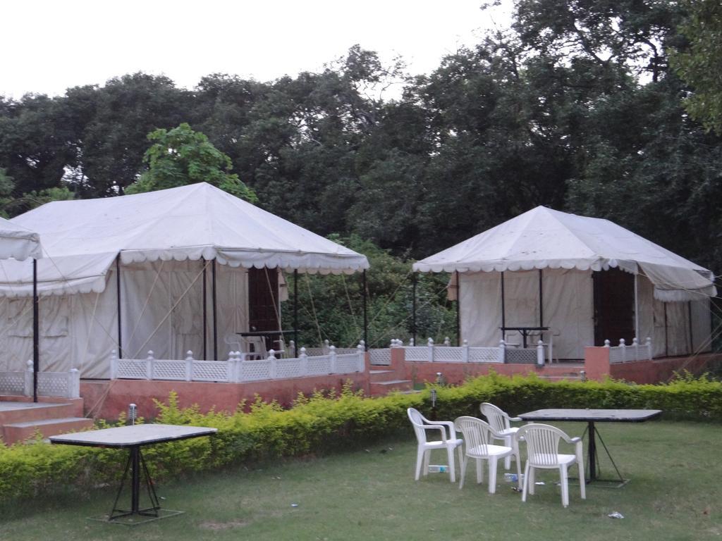 The Aravali Tent Resort Udaipur Ruang foto