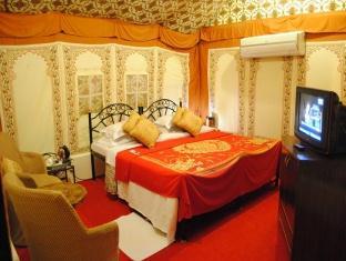 The Aravali Tent Resort Udaipur Bagian luar foto