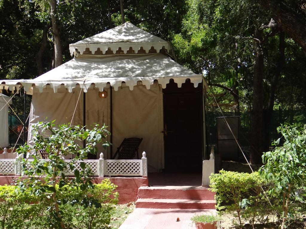 The Aravali Tent Resort Udaipur Bagian luar foto